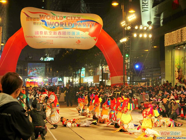 DANZAQ Y GALAS EN HONG KONG